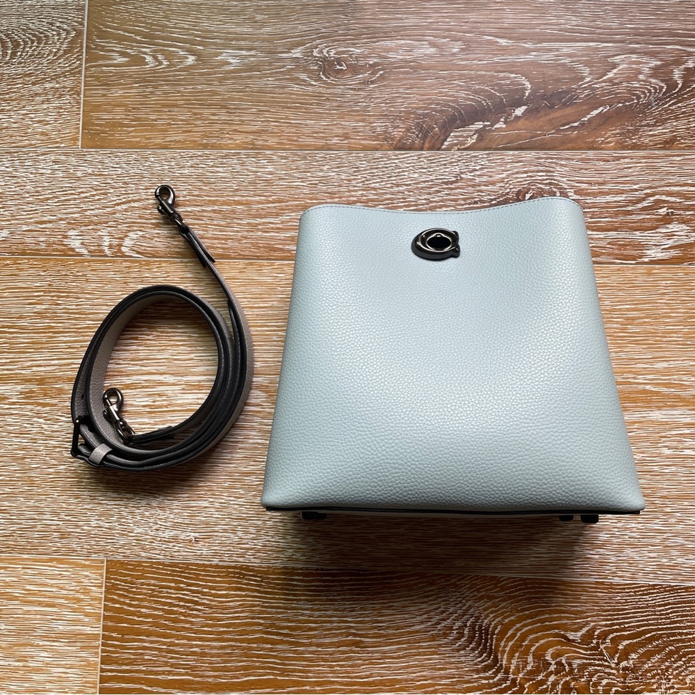 coach bucket bag